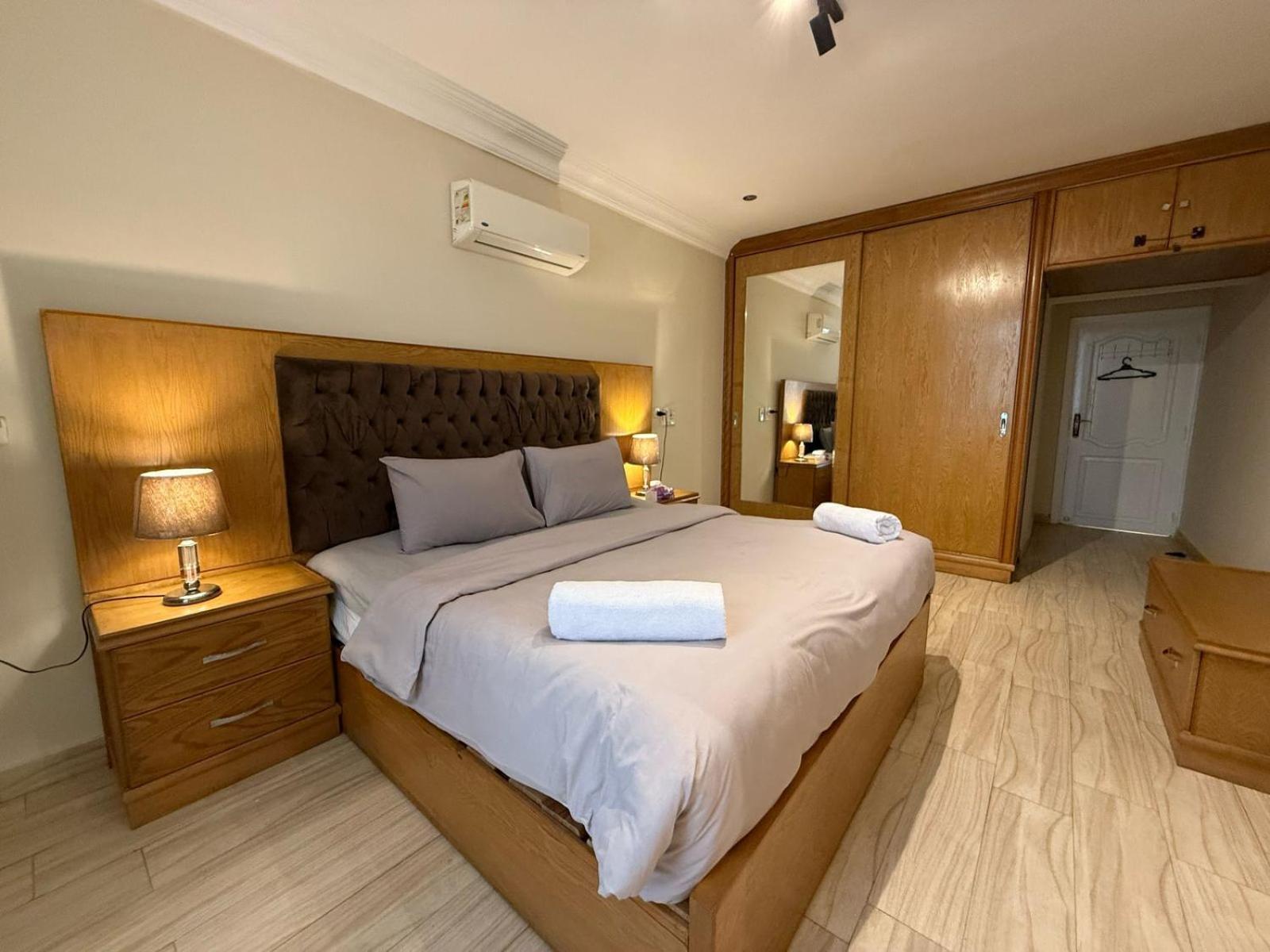 Apartment 23 Floors Up Breathtaking Nile View 2br In Maadi