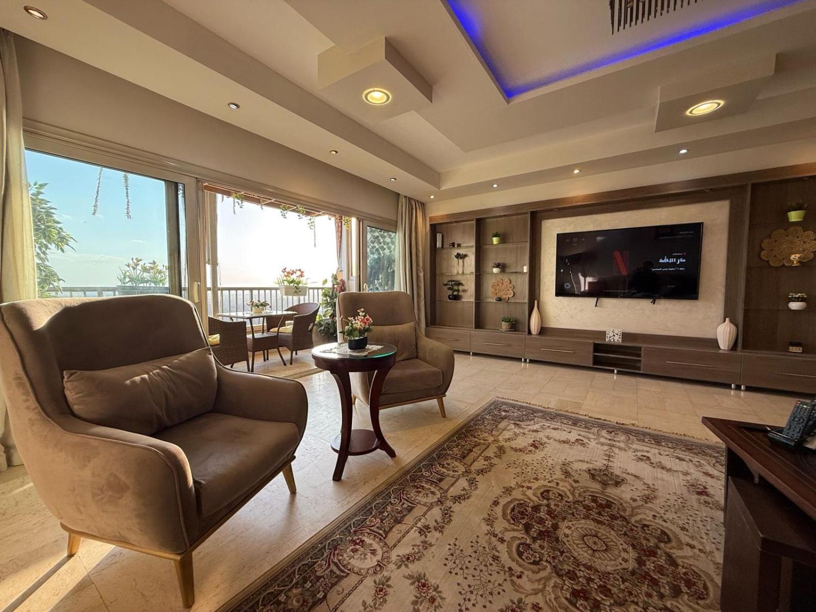 23 Floors Up Breathtaking Nile View 2br In Maadi Apartment *