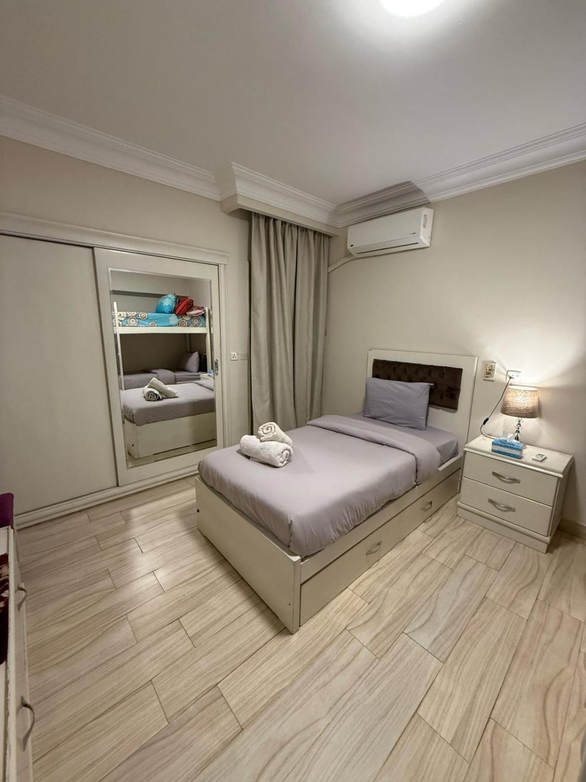 23 Floors Up Breathtaking Nile View 2br In Maadi Apartment *