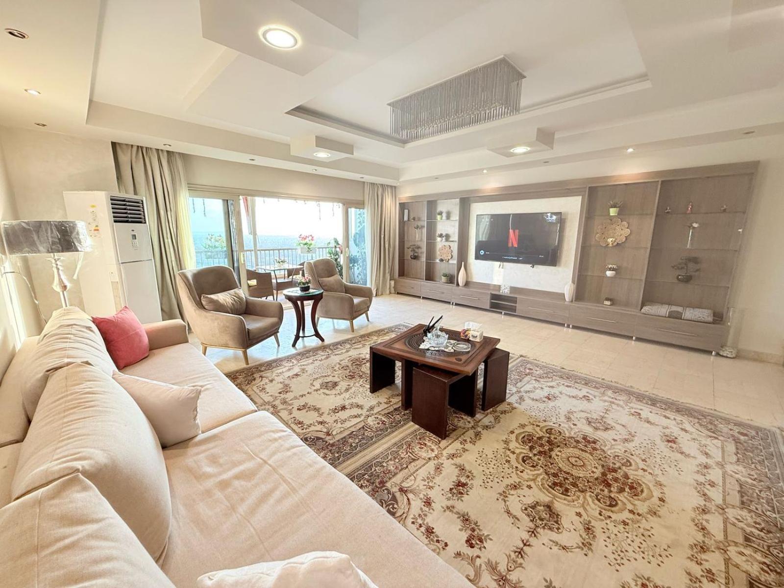 23 Floors Up Breathtaking Nile View 2br In Maadi Cairo